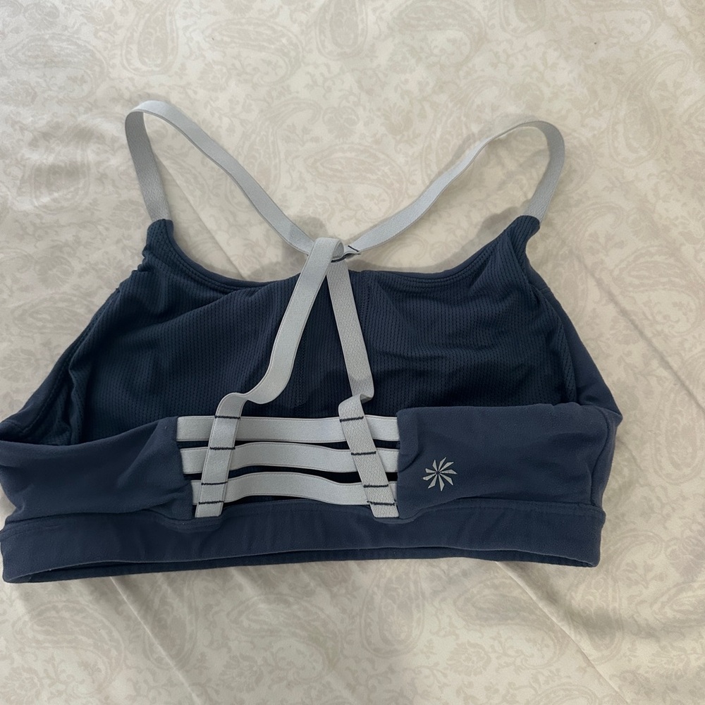 Athleta sports bra size small
